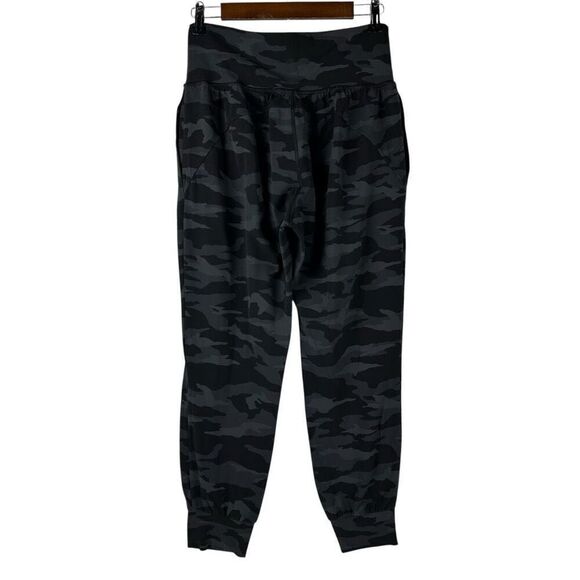 Athleta Salutation Camo Jogger size Medium - Picture 5 of 12